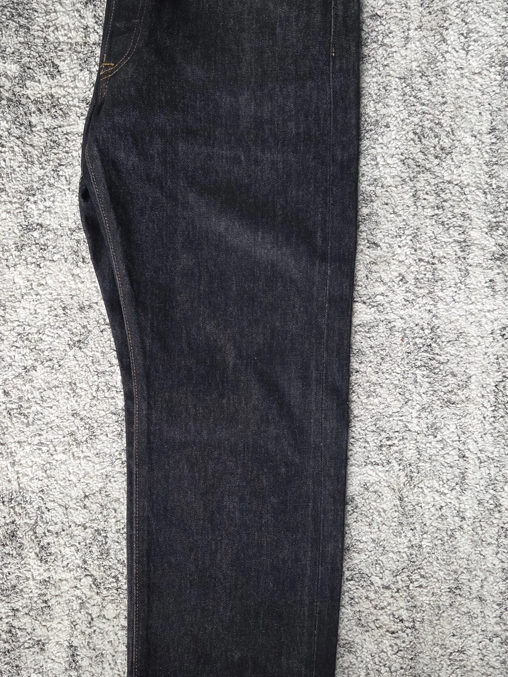Levi's Men's Straight Dark Indigo Jeans with Contrast Stitching